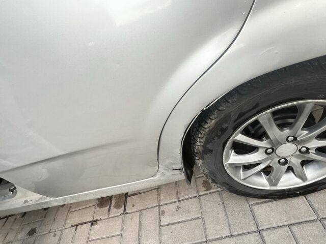 Серый Шевроле Авео, объемом двигателя 1.5 л и пробегом 320 тыс. км за 1193 $, фото 3 на Automoto.ua