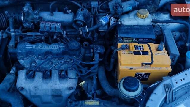 Серый Шевроле Авео, объемом двигателя 1.5 л и пробегом 245 тыс. км за 2600 $, фото 10 на Automoto.ua