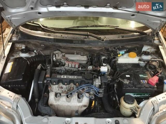 Серый Шевроле Авео, объемом двигателя 1.5 л и пробегом 170 тыс. км за 2650 $, фото 5 на Automoto.ua