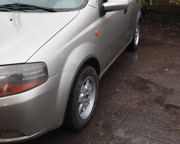 Серый Шевроле Авео, объемом двигателя 1.5 л и пробегом 170 тыс. км за 2650 $, фото 3 на Automoto.ua