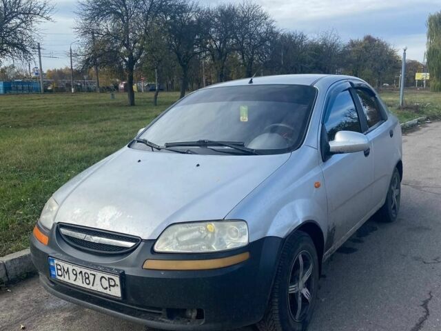 Серый Шевроле Авео, объемом двигателя 1.5 л и пробегом 355 тыс. км за 2200 $, фото 1 на Automoto.ua