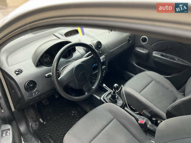 Серый Шевроле Авео, объемом двигателя 1.5 л и пробегом 173 тыс. км за 2800 $, фото 10 на Automoto.ua