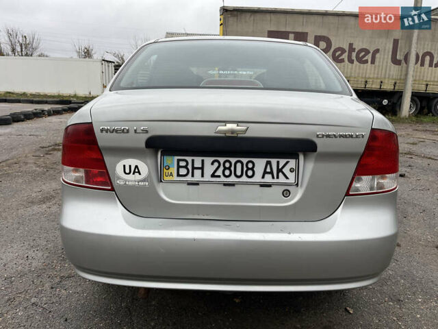 Сірий Шевроле Авео, об'ємом двигуна 1.5 л та пробігом 150 тис. км за 3500 $, фото 5 на Automoto.ua