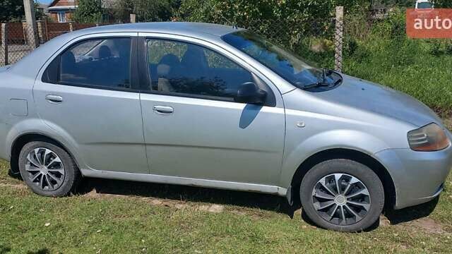 Серый Шевроле Авео, объемом двигателя 1.5 л и пробегом 250 тыс. км за 2000 $, фото 7 на Automoto.ua