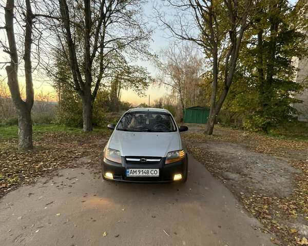 Сірий Шевроле Авео, об'ємом двигуна 1.5 л та пробігом 385 тис. км за 2200 $, фото 18 на Automoto.ua