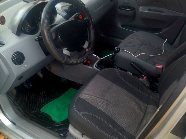 Серый Шевроле Авео, объемом двигателя 1.5 л и пробегом 370 тыс. км за 2400 $, фото 8 на Automoto.ua