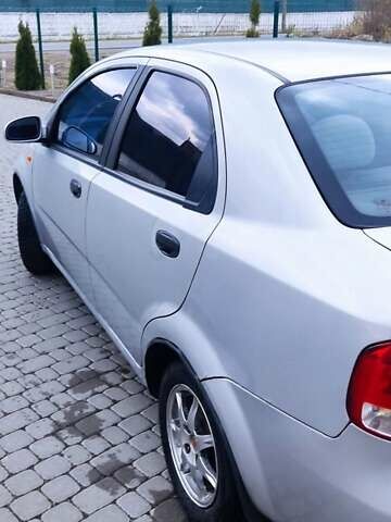 Серый Шевроле Авео, объемом двигателя 1.5 л и пробегом 245 тыс. км за 2600 $, фото 4 на Automoto.ua