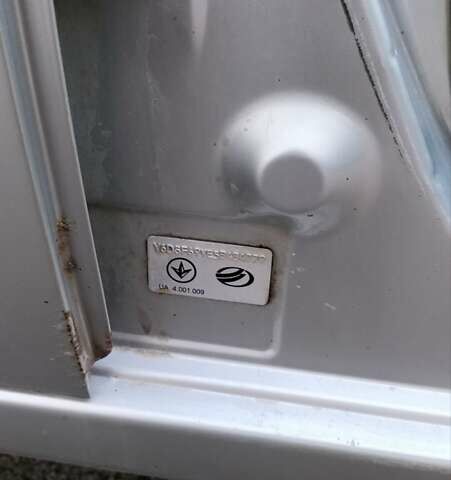 Серый Шевроле Авео, объемом двигателя 1.5 л и пробегом 259 тыс. км за 2000 $, фото 11 на Automoto.ua