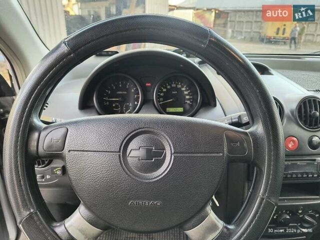 Серый Шевроле Авео, объемом двигателя 1.5 л и пробегом 340 тыс. км за 2500 $, фото 15 на Automoto.ua