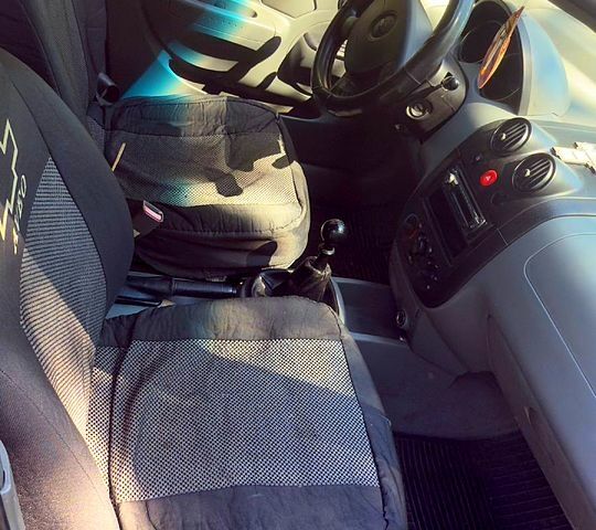 Серый Шевроле Авео, объемом двигателя 1.5 л и пробегом 351 тыс. км за 1499 $, фото 7 на Automoto.ua
