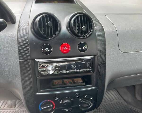 Серый Шевроле Авео, объемом двигателя 1.5 л и пробегом 143 тыс. км за 3500 $, фото 10 на Automoto.ua
