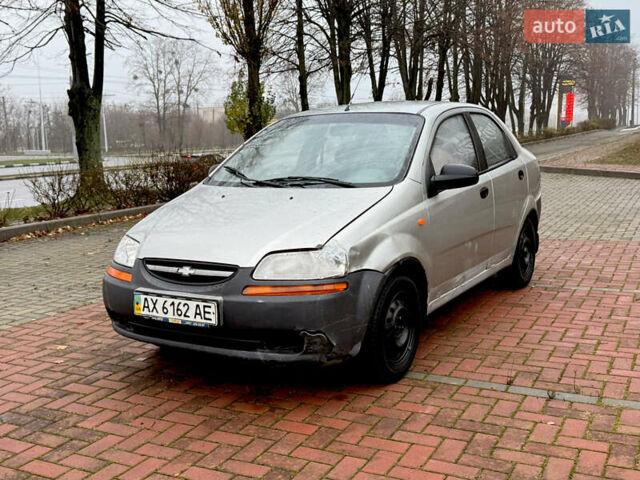 Серый Шевроле Авео, объемом двигателя 1.5 л и пробегом 153 тыс. км за 1600 $, фото 1 на Automoto.ua