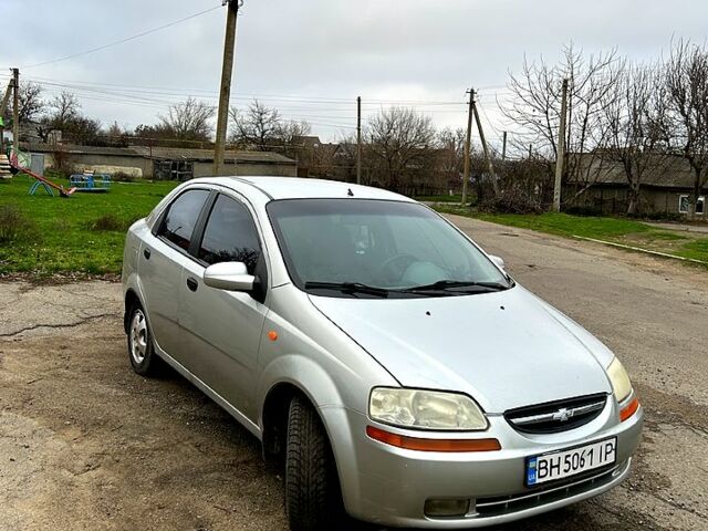 Серый Шевроле Авео, объемом двигателя 1.5 л и пробегом 255 тыс. км за 3000 $, фото 1 на Automoto.ua