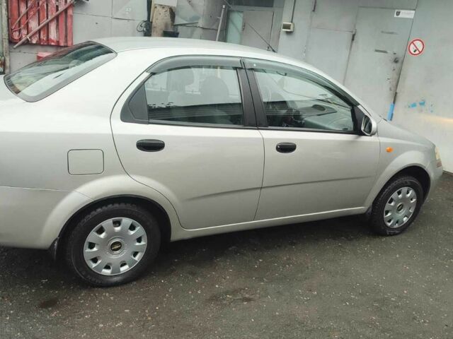 Сірий Шевроле Авео, об'ємом двигуна 1.5 л та пробігом 137 тис. км за 3500 $, фото 3 на Automoto.ua