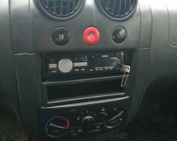 Серый Шевроле Авео, объемом двигателя 1.5 л и пробегом 170 тыс. км за 2700 $, фото 15 на Automoto.ua