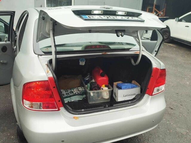 Сірий Шевроле Авео, об'ємом двигуна 1.5 л та пробігом 137 тис. км за 3500 $, фото 7 на Automoto.ua