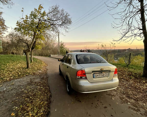 Сірий Шевроле Авео, об'ємом двигуна 1.5 л та пробігом 385 тис. км за 2200 $, фото 16 на Automoto.ua