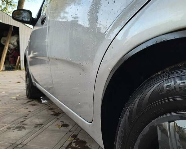 Серый Шевроле Авео, объемом двигателя 1.5 л и пробегом 340 тыс. км за 2500 $, фото 9 на Automoto.ua