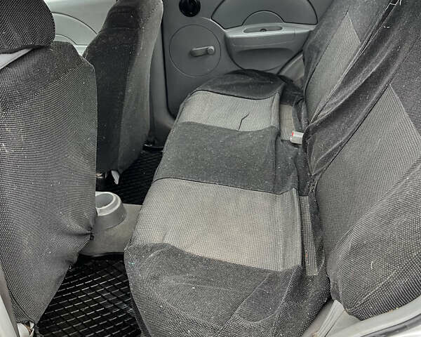Сірий Шевроле Авео, об'ємом двигуна 1.5 л та пробігом 150 тис. км за 3500 $, фото 11 на Automoto.ua