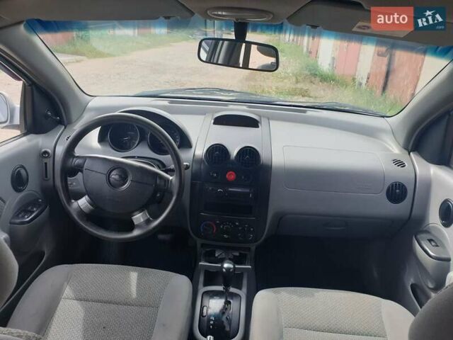 Серый Шевроле Авео, объемом двигателя 1.5 л и пробегом 280 тыс. км за 4300 $, фото 11 на Automoto.ua