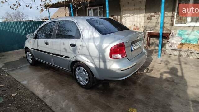 Серый Шевроле Авео, объемом двигателя 1.5 л и пробегом 220 тыс. км за 2700 $, фото 5 на Automoto.ua