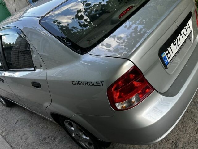 Серый Шевроле Авео, объемом двигателя 1.5 л и пробегом 250 тыс. км за 2840 $, фото 3 на Automoto.ua