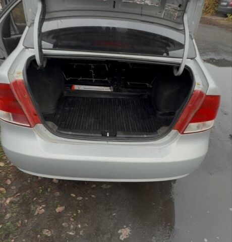 Серый Шевроле Авео, объемом двигателя 1.5 л и пробегом 137 тыс. км за 2350 $, фото 5 на Automoto.ua