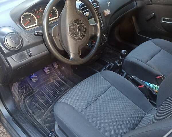 Серый Шевроле Авео, объемом двигателя 1.5 л и пробегом 133 тыс. км за 4300 $, фото 11 на Automoto.ua