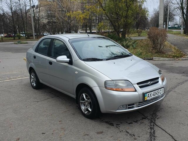 Серый Шевроле Авео, объемом двигателя 1.5 л и пробегом 109 тыс. км за 3550 $, фото 3 на Automoto.ua