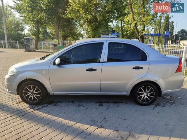 Серый Шевроле Авео, объемом двигателя 1.5 л и пробегом 327 тыс. км за 3500 $, фото 5 на Automoto.ua