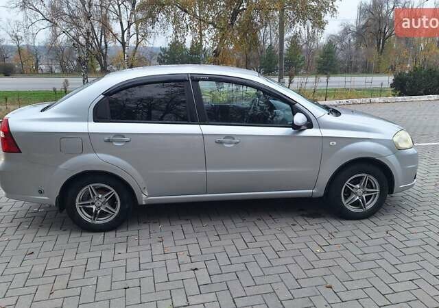 Серый Шевроле Авео, объемом двигателя 1.5 л и пробегом 300 тыс. км за 3600 $, фото 9 на Automoto.ua