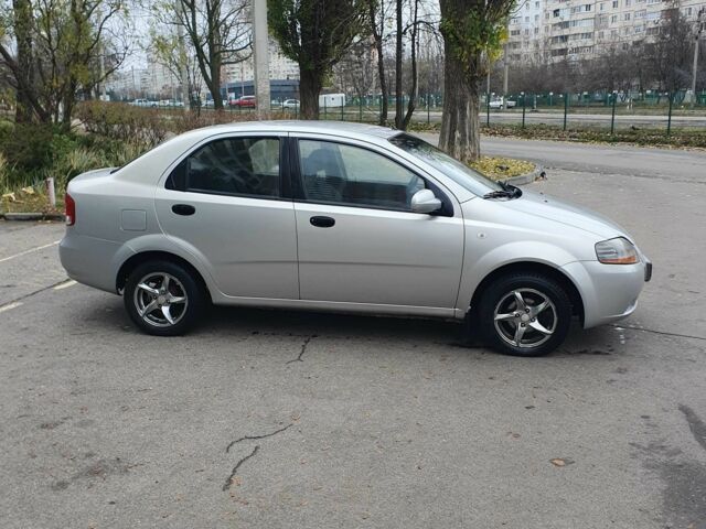 Серый Шевроле Авео, объемом двигателя 1.5 л и пробегом 109 тыс. км за 3550 $, фото 4 на Automoto.ua