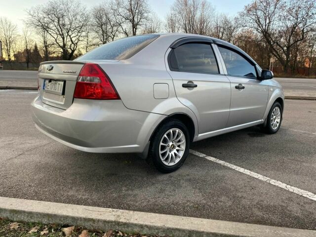 Сірий Шевроле Авео, об'ємом двигуна 1.5 л та пробігом 182 тис. км за 4499 $, фото 7 на Automoto.ua