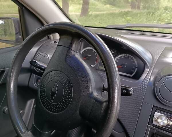 Серый Шевроле Авео, объемом двигателя 1.5 л и пробегом 289 тыс. км за 3000 $, фото 14 на Automoto.ua