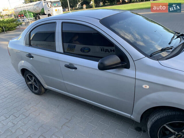 Серый Шевроле Авео, объемом двигателя 1.2 л и пробегом 298 тыс. км за 3500 $, фото 26 на Automoto.ua