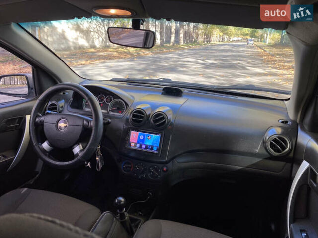 Шевроле Авео 2006 в Николаеве на Automoto.ua Серый Шевроле Авео, объемом двигателя 1.5 л и пробегом 283 тыс. км за 3550 $, фото 9 на Automoto.ua