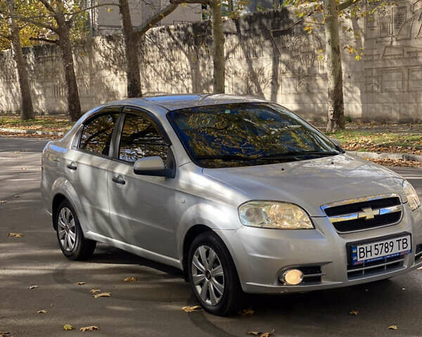 Шевроле Авео 2006 в Николаеве на Automoto.ua Серый Шевроле Авео, объемом двигателя 1.5 л и пробегом 283 тыс. км за 3550 $, фото 1 на Automoto.ua
