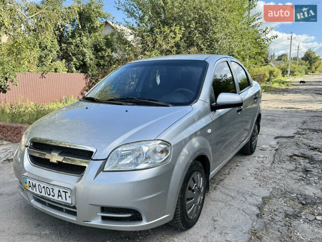 Серый Шевроле Авео, объемом двигателя 1.5 л и пробегом 289 тыс. км за 3450 $, фото 3 на Automoto.ua