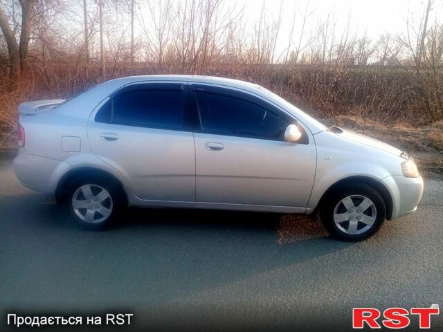 Серый Шевроле Авео, объемом двигателя 1.5 л и пробегом 295 тыс. км за 2500 $, фото 4 на Automoto.ua