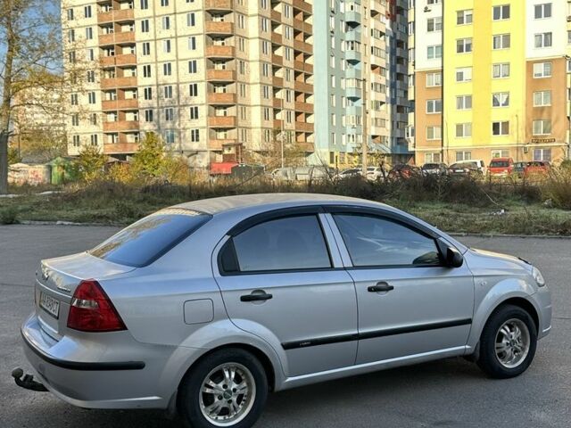 Серый Шевроле Авео, объемом двигателя 1.4 л и пробегом 270 тыс. км за 3400 $, фото 4 на Automoto.ua