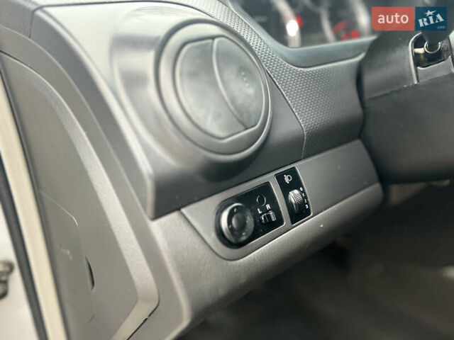 Сірий Шевроле Авео, об'ємом двигуна 1.5 л та пробігом 188 тис. км за 4399 $, фото 11 на Automoto.ua