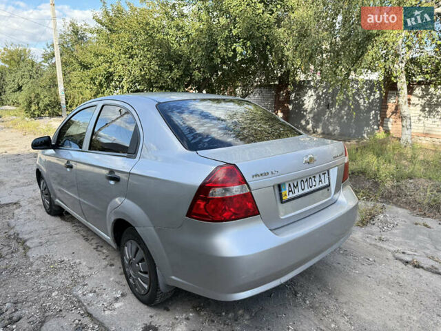 Серый Шевроле Авео, объемом двигателя 1.5 л и пробегом 289 тыс. км за 3450 $, фото 5 на Automoto.ua