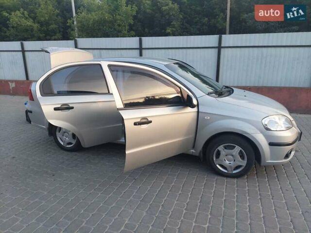 Серый Шевроле Авео, объемом двигателя 1.5 л и пробегом 194 тыс. км за 3500 $, фото 7 на Automoto.ua