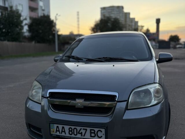Серый Шевроле Авео, объемом двигателя 1.5 л и пробегом 194 тыс. км за 2800 $, фото 5 на Automoto.ua