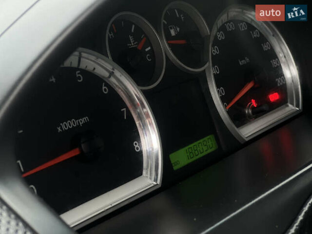 Сірий Шевроле Авео, об'ємом двигуна 1.5 л та пробігом 188 тис. км за 4399 $, фото 13 на Automoto.ua