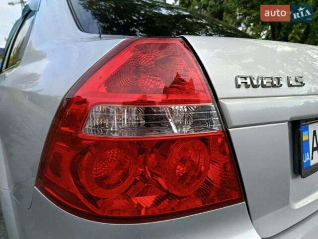 Сірий Шевроле Авео, об'ємом двигуна 1.5 л та пробігом 129 тис. км за 3499 $, фото 24 на Automoto.ua