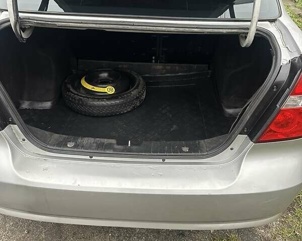 Сірий Шевроле Авео, об'ємом двигуна 1.5 л та пробігом 260 тис. км за 2850 $, фото 7 на Automoto.ua