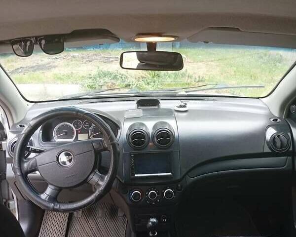 Сірий Шевроле Авео, об'ємом двигуна 1.5 л та пробігом 187 тис. км за 3200 $, фото 8 на Automoto.ua