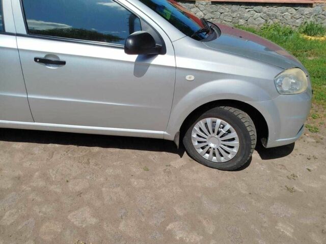 Сірий Шевроле Авео, об'ємом двигуна 1.5 л та пробігом 146 тис. км за 3799 $, фото 12 на Automoto.ua