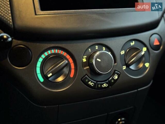 Серый Шевроле Авео, объемом двигателя 1.5 л и пробегом 58 тыс. км за 5800 $, фото 27 на Automoto.ua